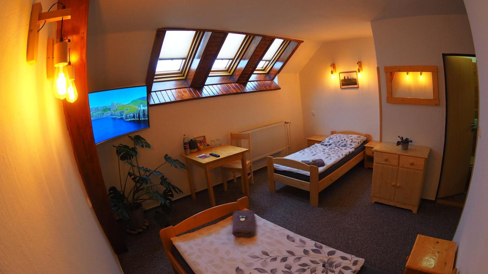 Hotel Britannia Vsetin Ngoại thất bức ảnh