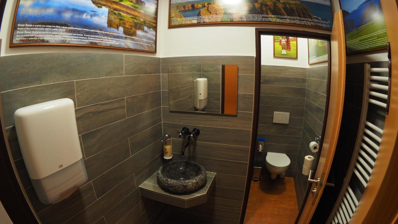 Hotel Britannia Vsetin Ngoại thất bức ảnh